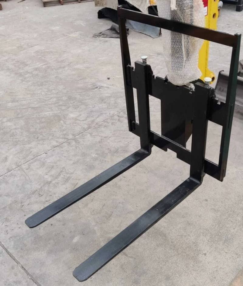 11-in-1 Mini Excavator Attachment Combo Kit All Essential Tools for Worksites - Image 2