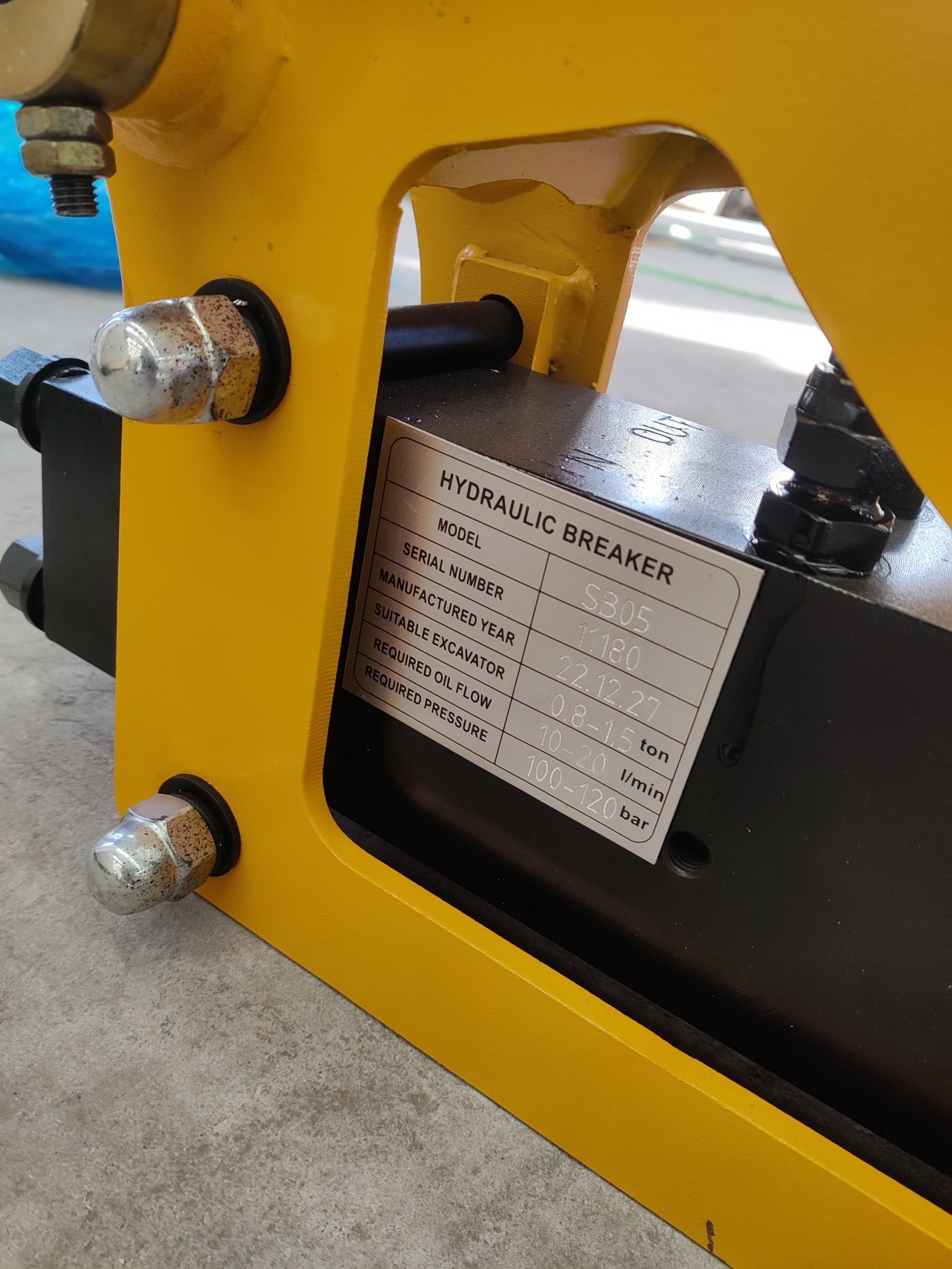 TYPHON Attachments Hydraulic Break Hammer Attachment for Mini Digger USA - Image 9