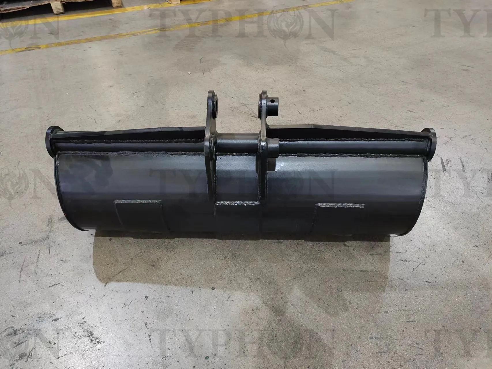 TYPHON 2.5 Ton Mini Excavator Attachment Plain Bucket 800mm 31" Mud Bucket For TERROR X2 PRO - Image 4