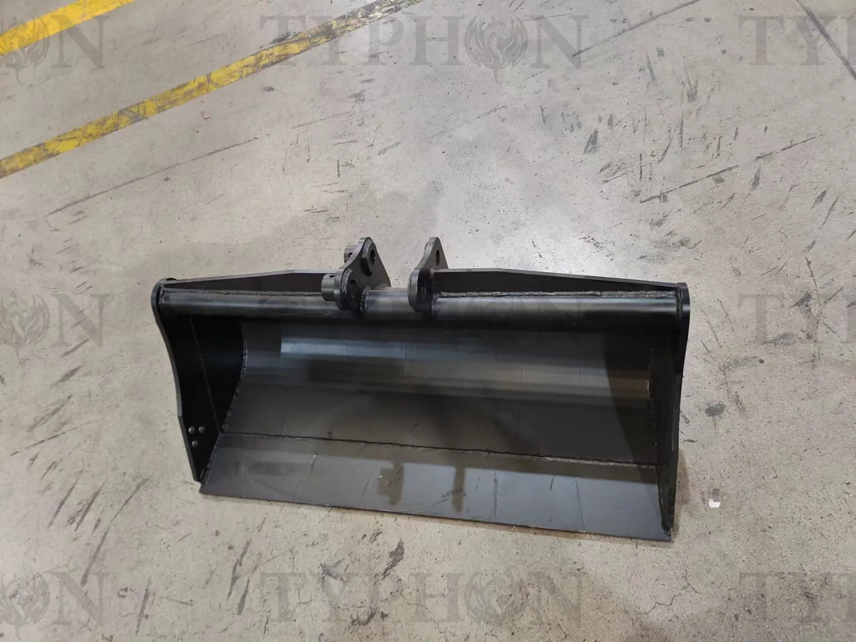 TYPHON 2.5 Ton Mini Excavator Attachment Plain Bucket 800mm 31" Mud Bucket For TERROR X2 PRO - Image 5
