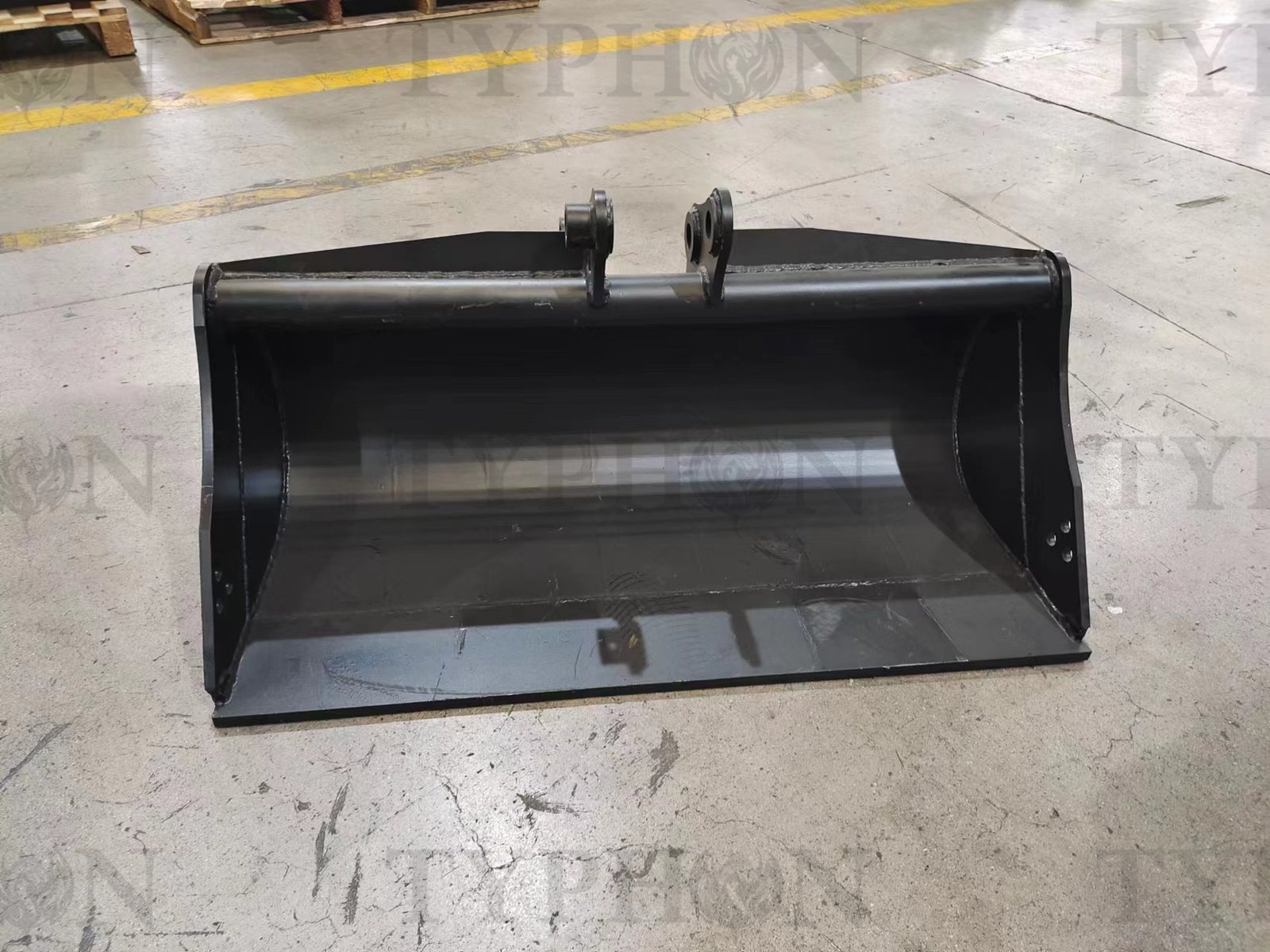 TYPHON 2.5 Ton Mini Excavator Attachment Plain Bucket 800mm 31" Mud Bucket For TERROR X2 PRO - Image 9