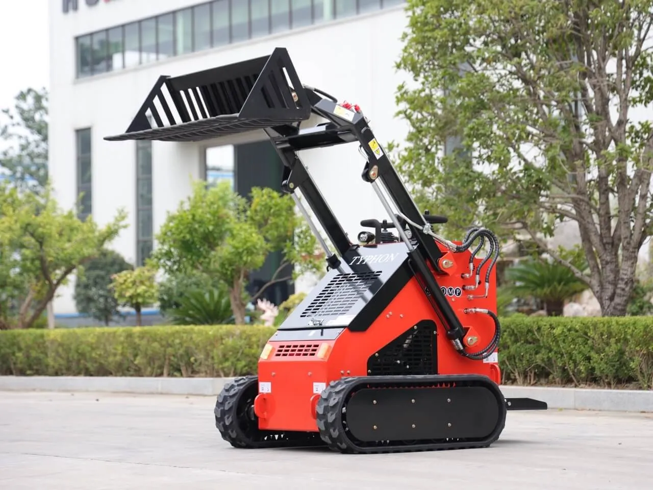 Rock Bucket Attachment for TYPHON Mini Skid Steer Loader USA - Image 7