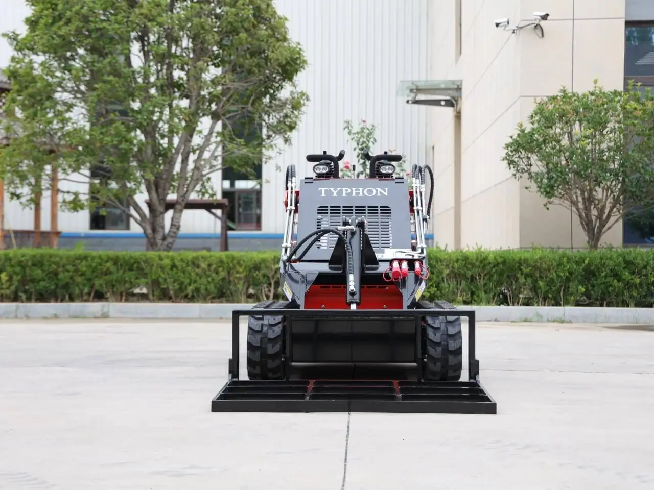 Skid Steer Loader Land Leveler Attachment - Image 17