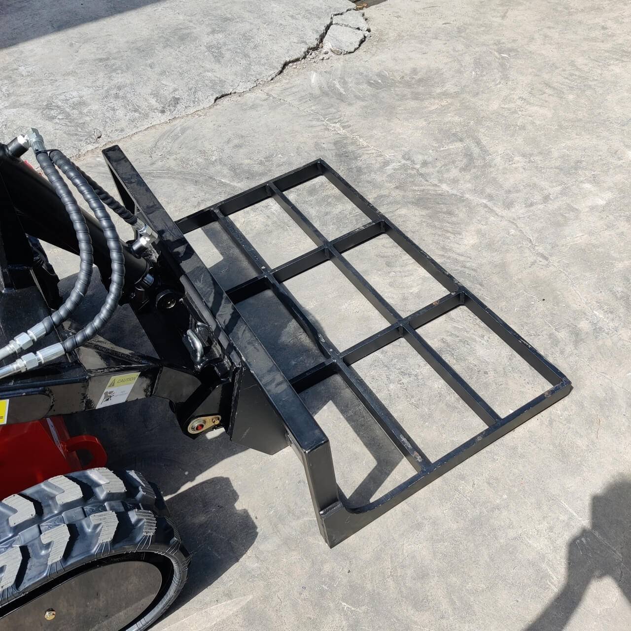 Skid Steer Loader Land Leveler Attachment - Image 6