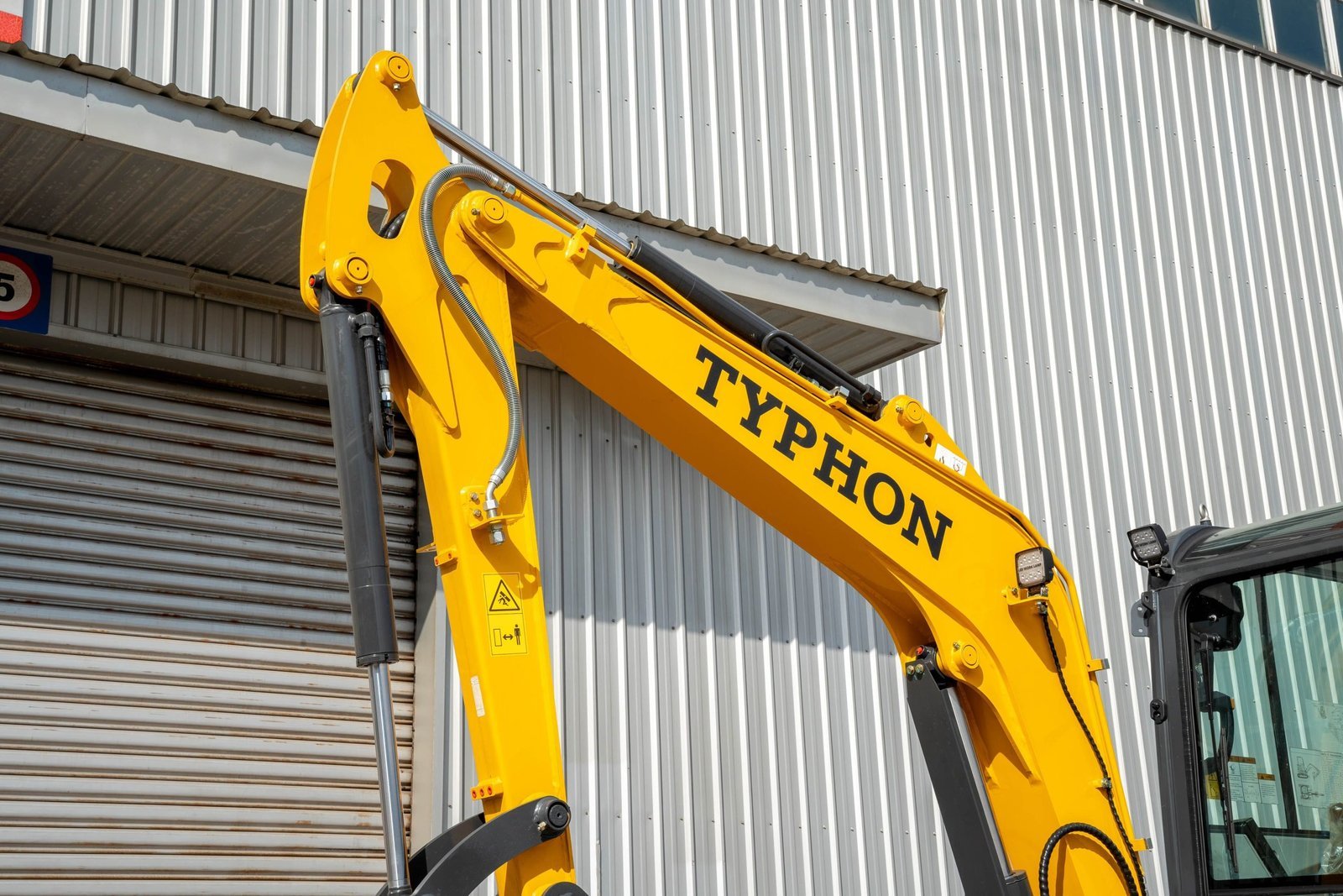 TYPHON NAGA 4.0 Mini Excavator w 4 Ton 24.4hp Yanmar Diesel Engine Metal Track ISO SAE control switch, AC Heater Cabin, 2 Travel Speed - Image 19