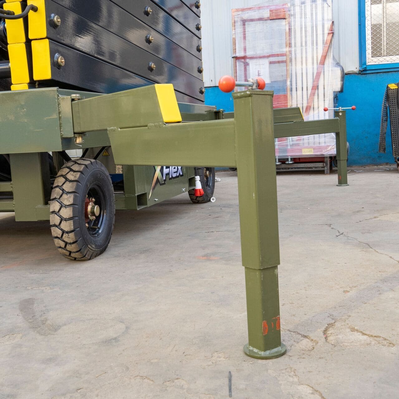 TYPHON xFlex 4065W Walk Behind Scissor Lift 2.7 Ton with Assisted Walking, Manual outriggers of 40 ft lifting Height & 110V Electric - Image 23