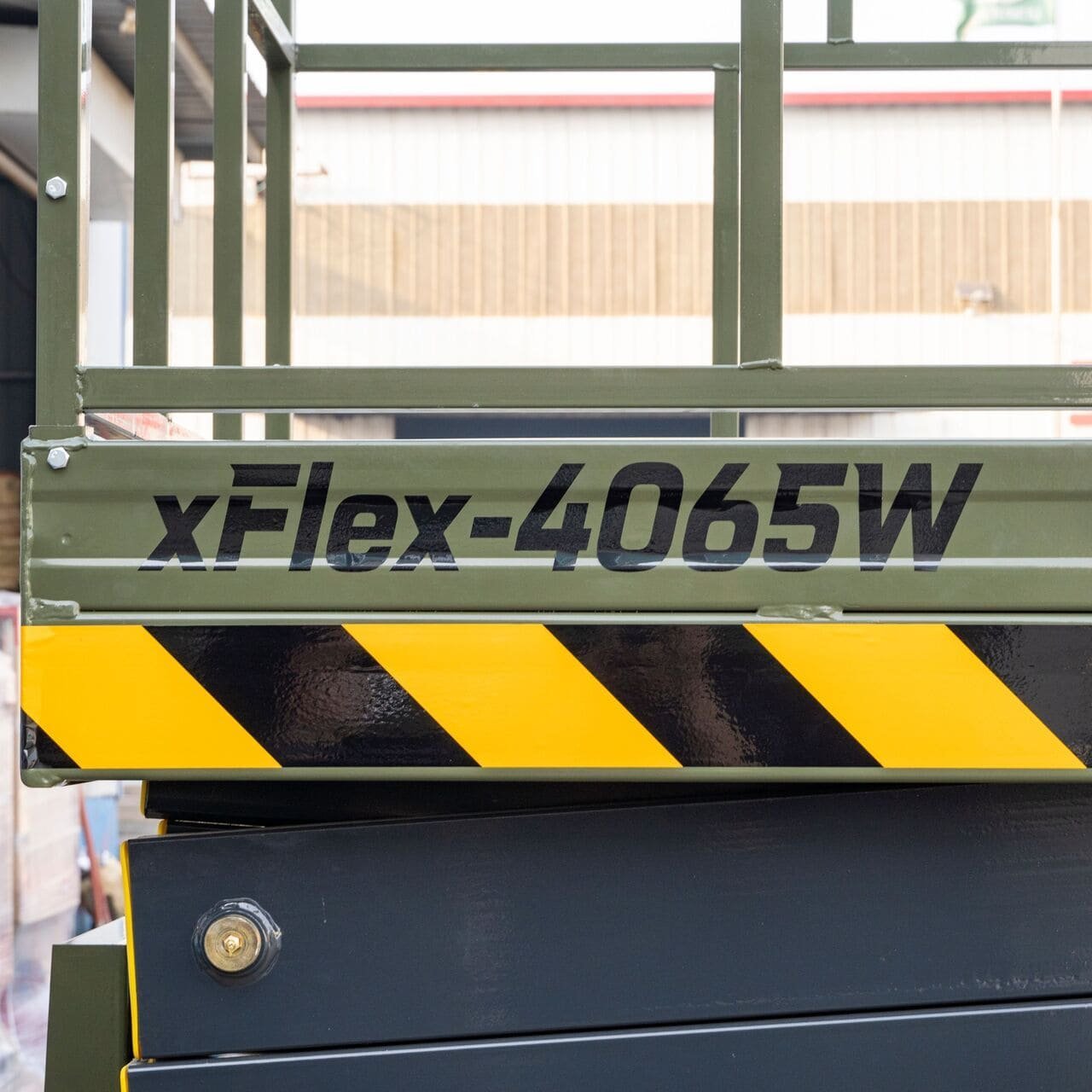 TYPHON xFlex 4065W Walk Behind Scissor Lift 2.7 Ton with Assisted Walking, Manual outriggers of 40 ft lifting Height & 110V Electric - Image 25